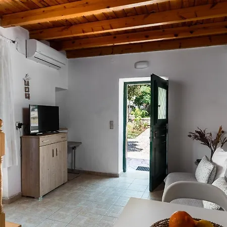 Traditional Rustic Maisonette By Konnect *